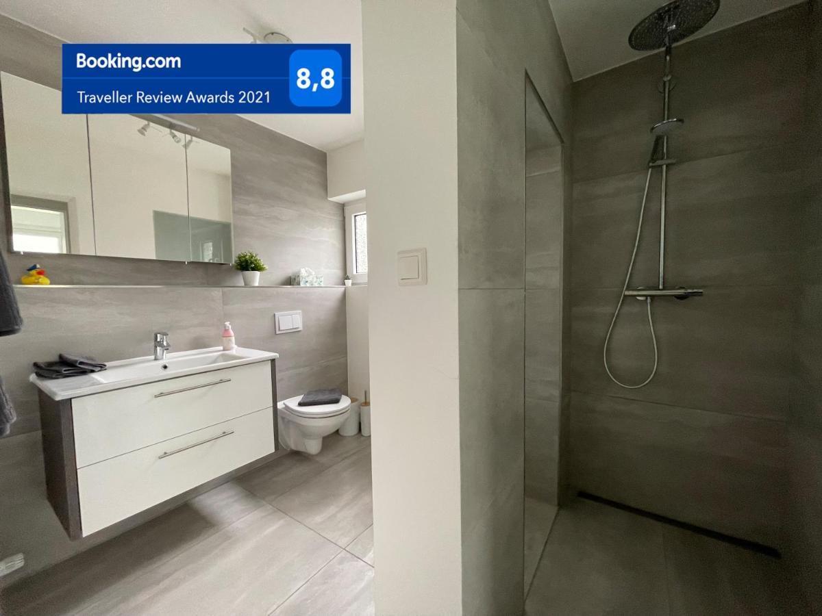 W1 - Kontaktloser 24H Check In, W-Lan, Netflix, Parkplatz, Kueche, Boxspring-Bett Bückeburg Eksteriør billede
